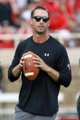 Kliff Kingsbury Charlie Weis 266x400